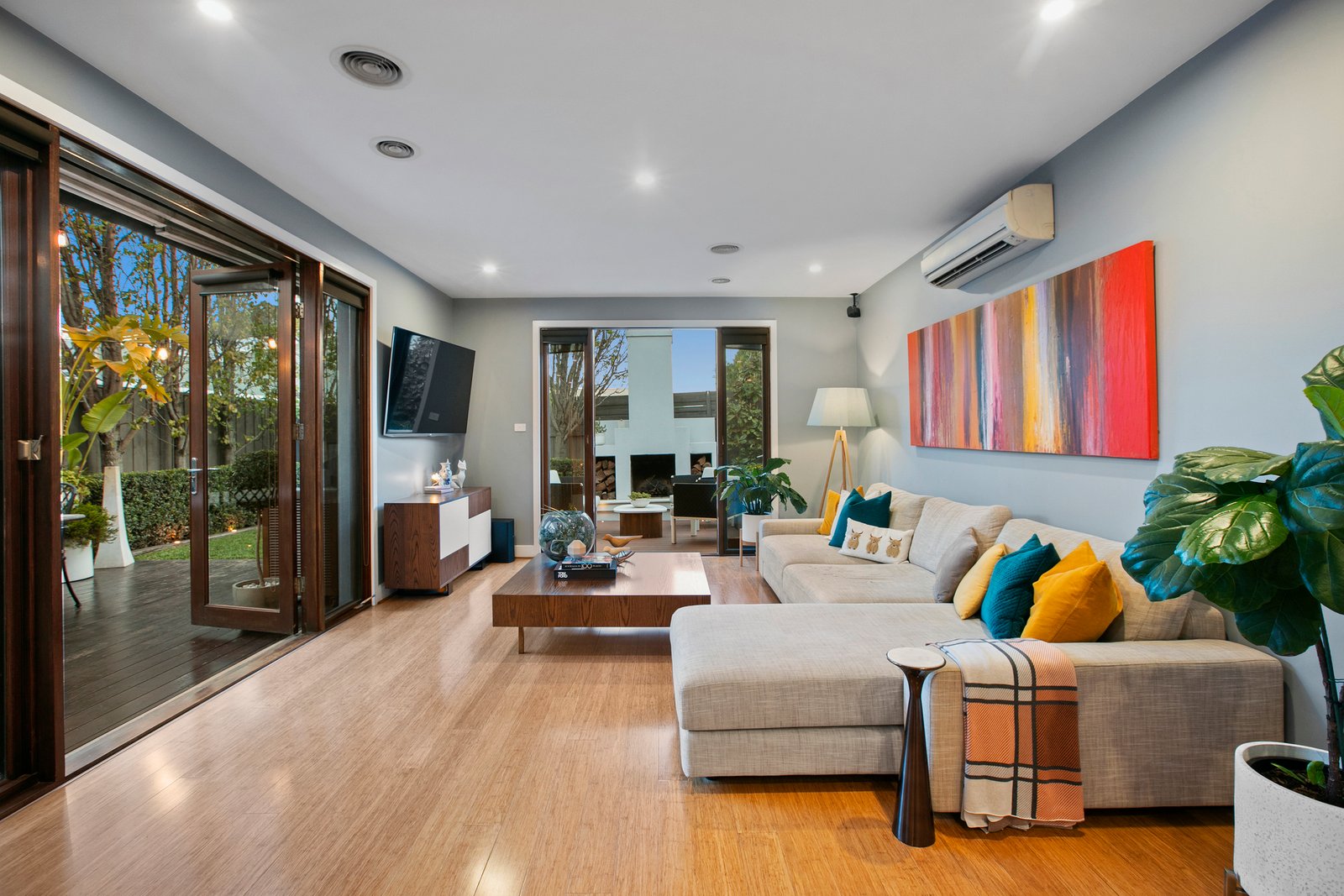 Gallery: 12A Salisbury Street