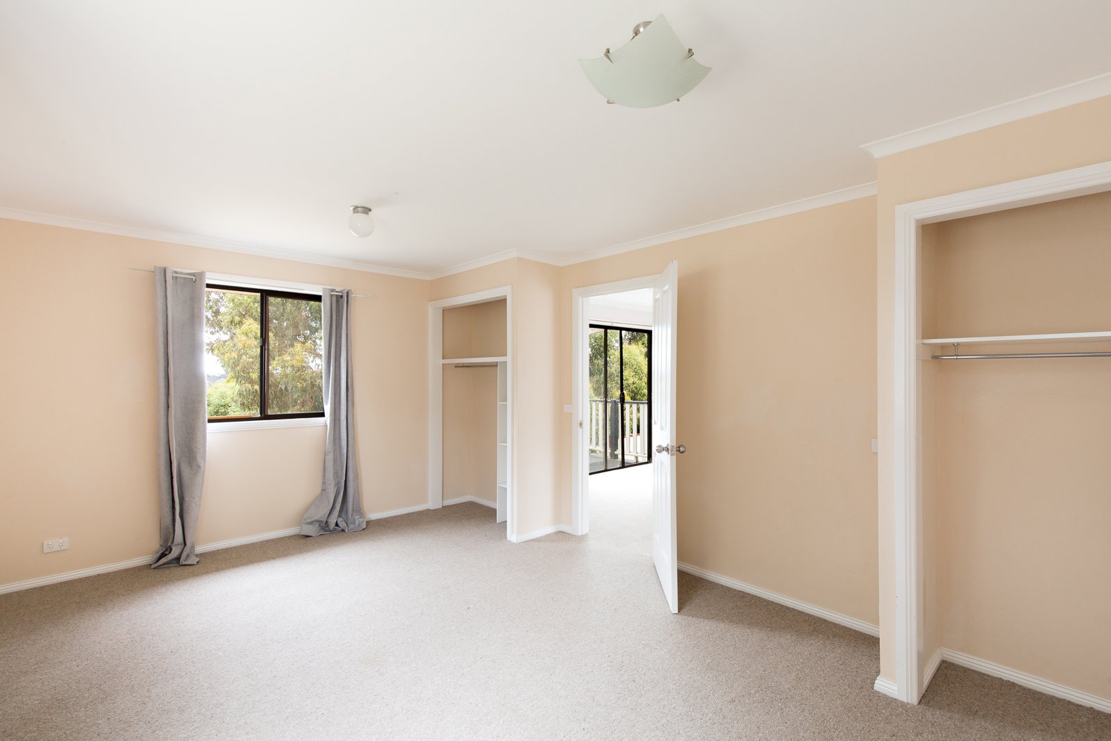 Gallery: 12A Saunders Close
