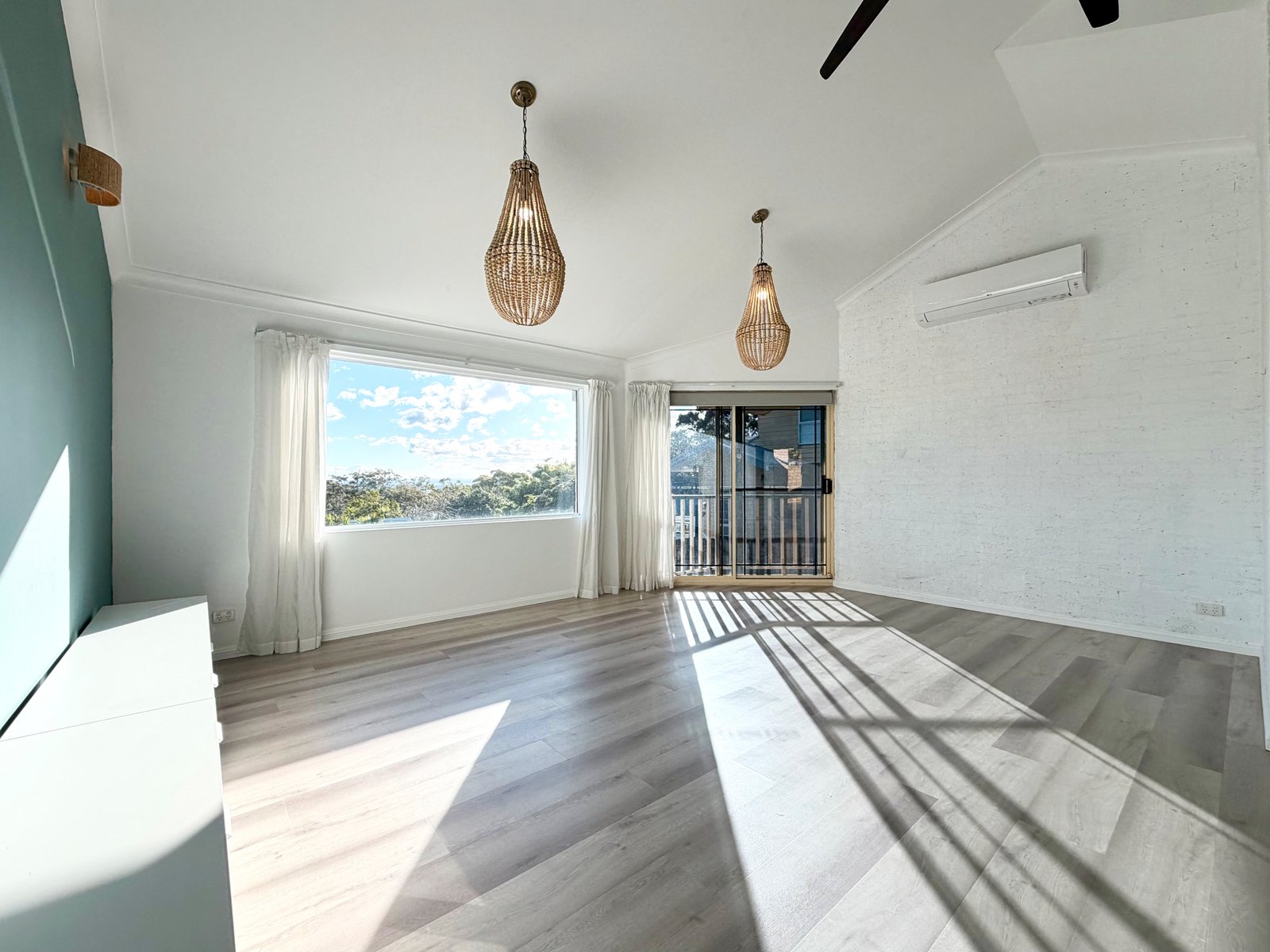 12A Tingara Road NELSON BAY 4