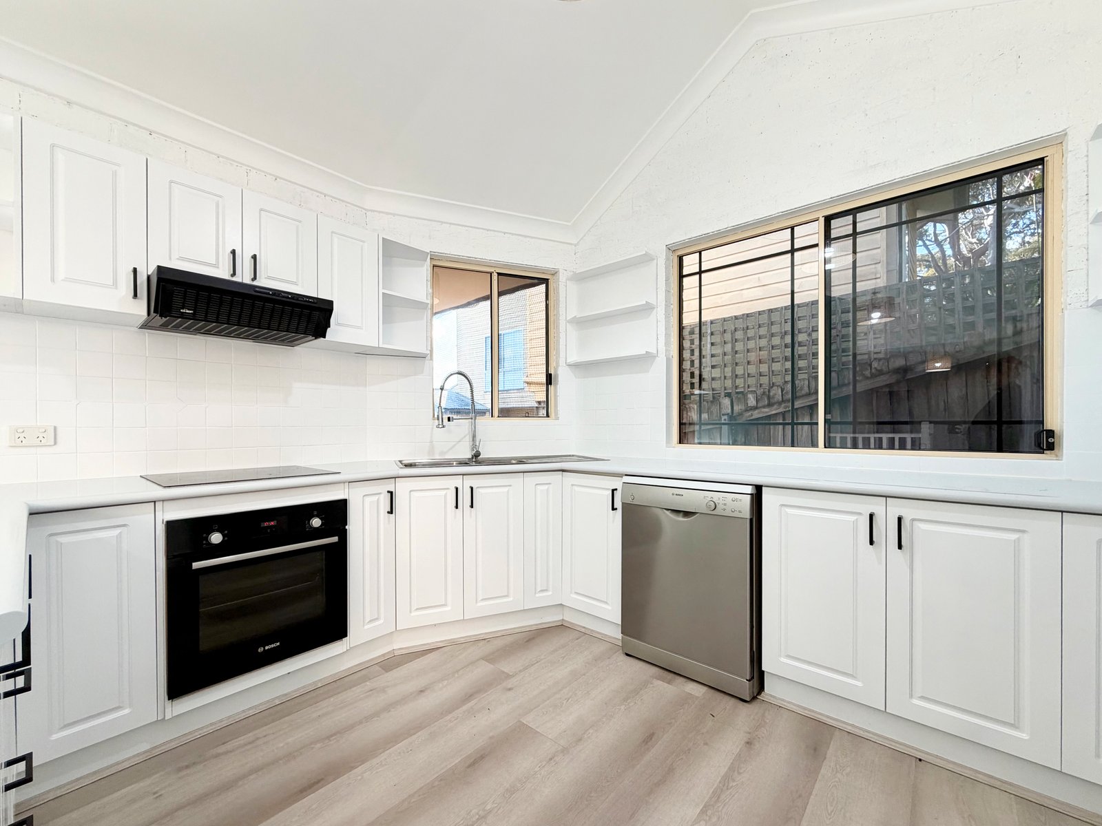 12A Tingara Road NELSON BAY 7