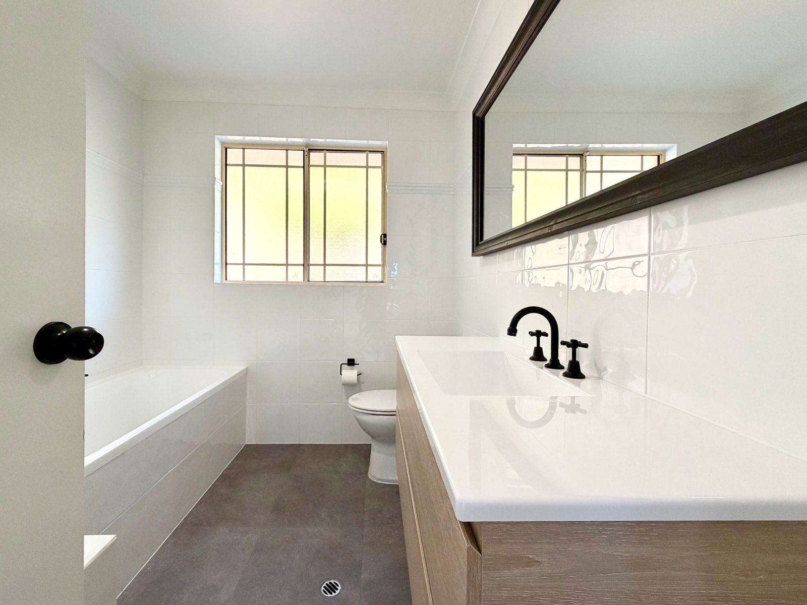 12A Tingara Road NELSON BAY 17