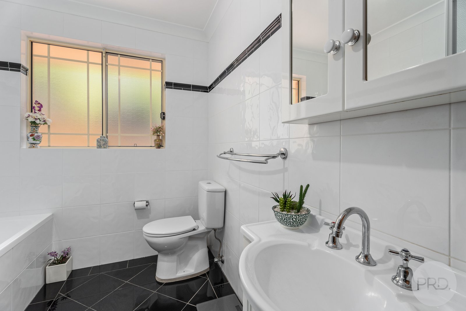 12A Tingara Road NELSON BAY 14