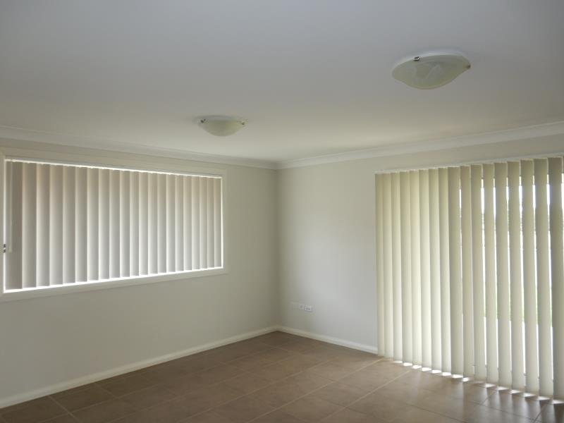 12a Tulipwood Crescent TAMWORTH 4
