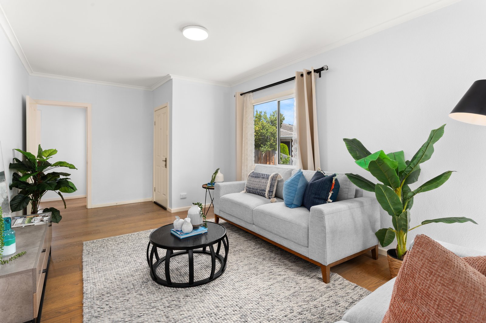 Gallery: 1/2A Vision Street