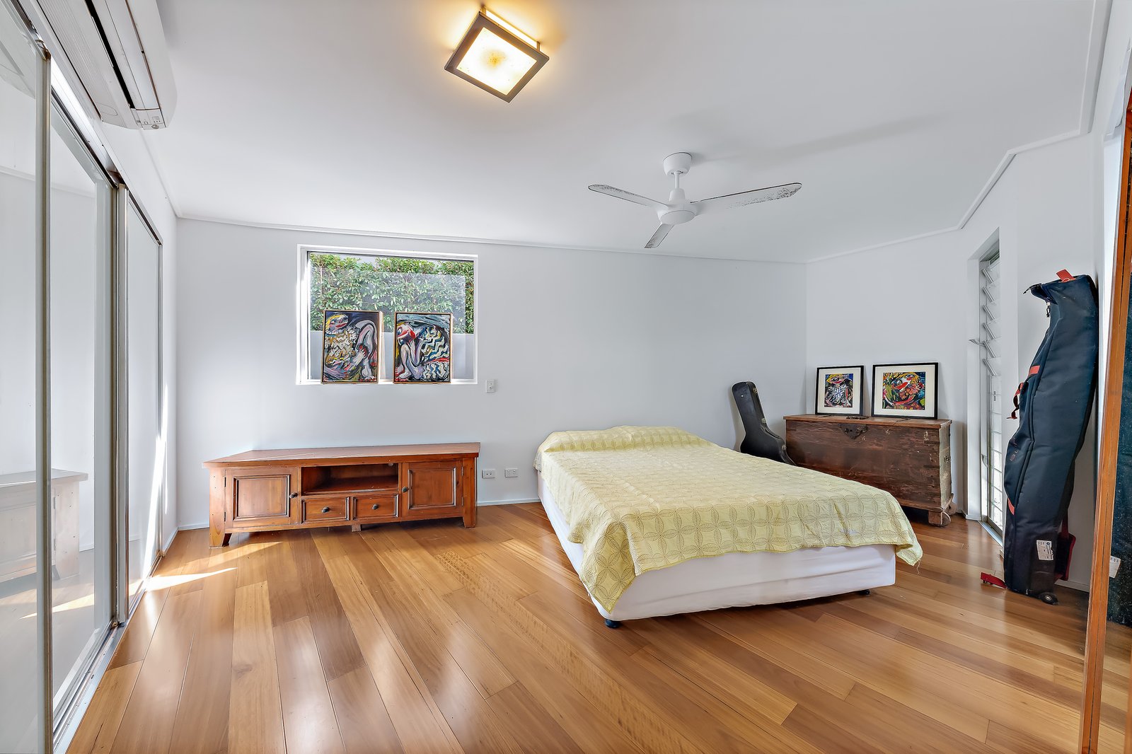 12a&12b/18 Seaview Drive AIRLIE BEACH 14