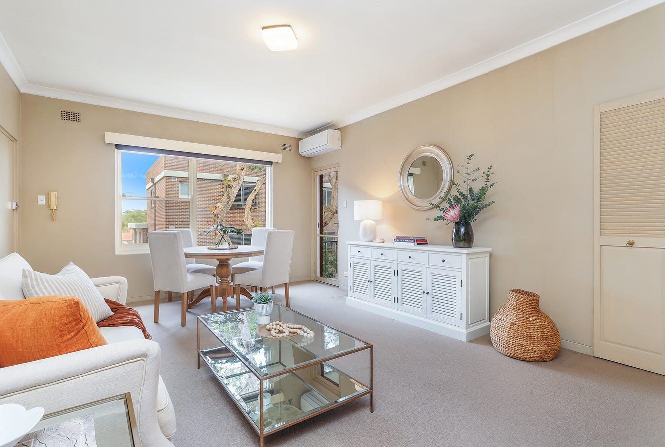 12A/149 Russell Avenue DOLLS POINT 1