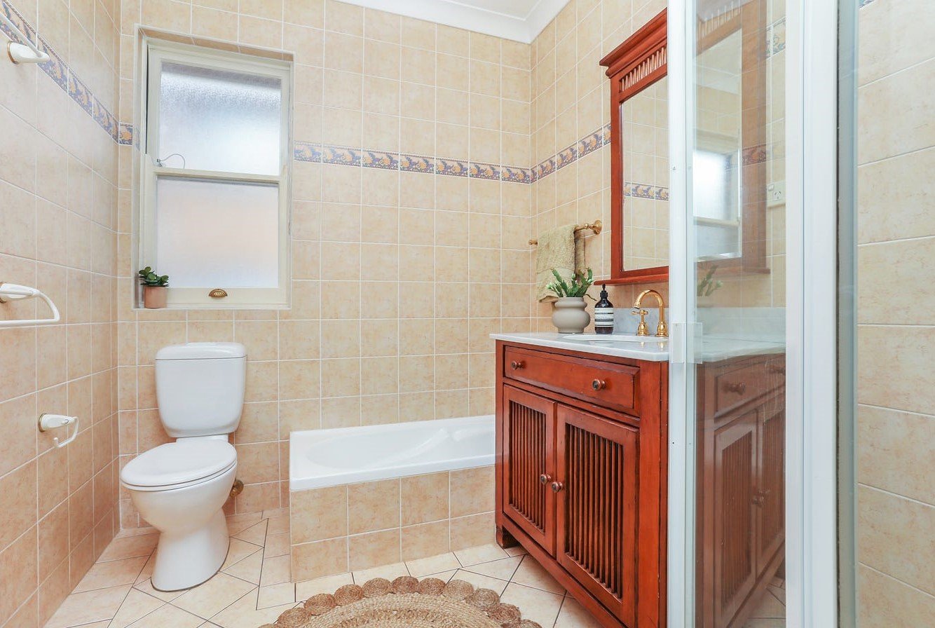 12A/149 Russell Avenue DOLLS POINT 4