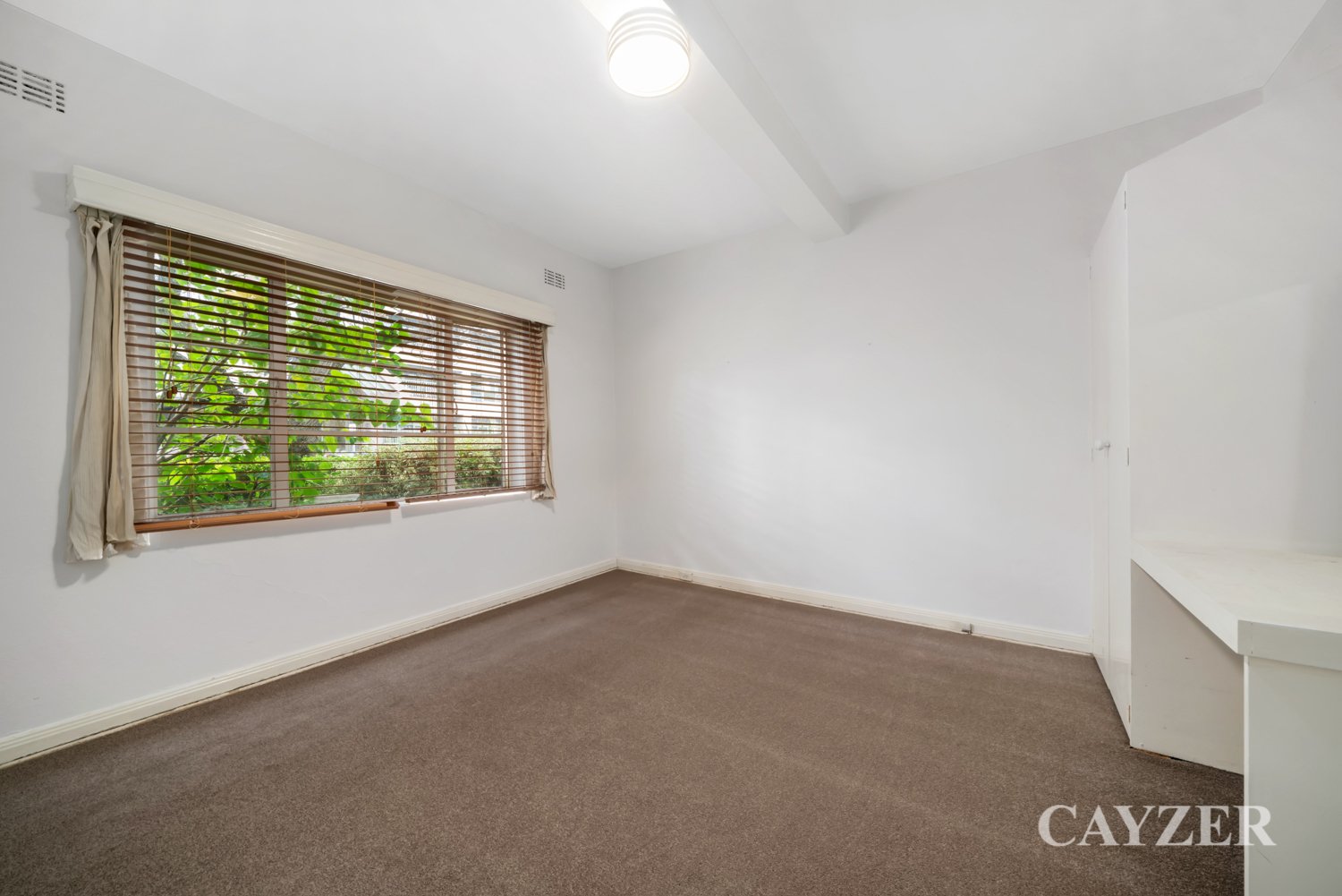 Gallery: 12A/17 Queens Road