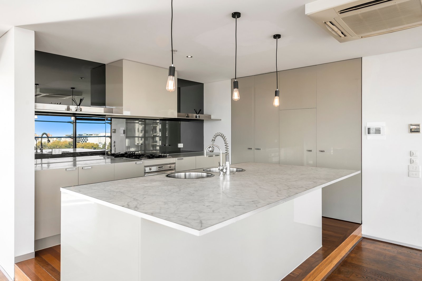 Gallery: 12A/635 St Kilda Road
