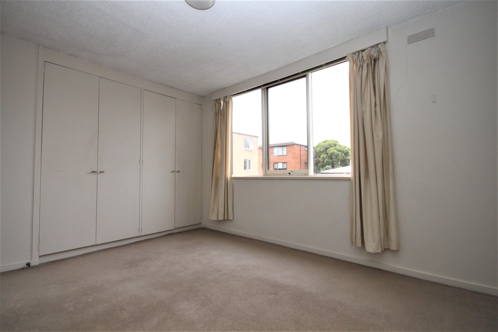 Gallery: 12a/82 Park Street