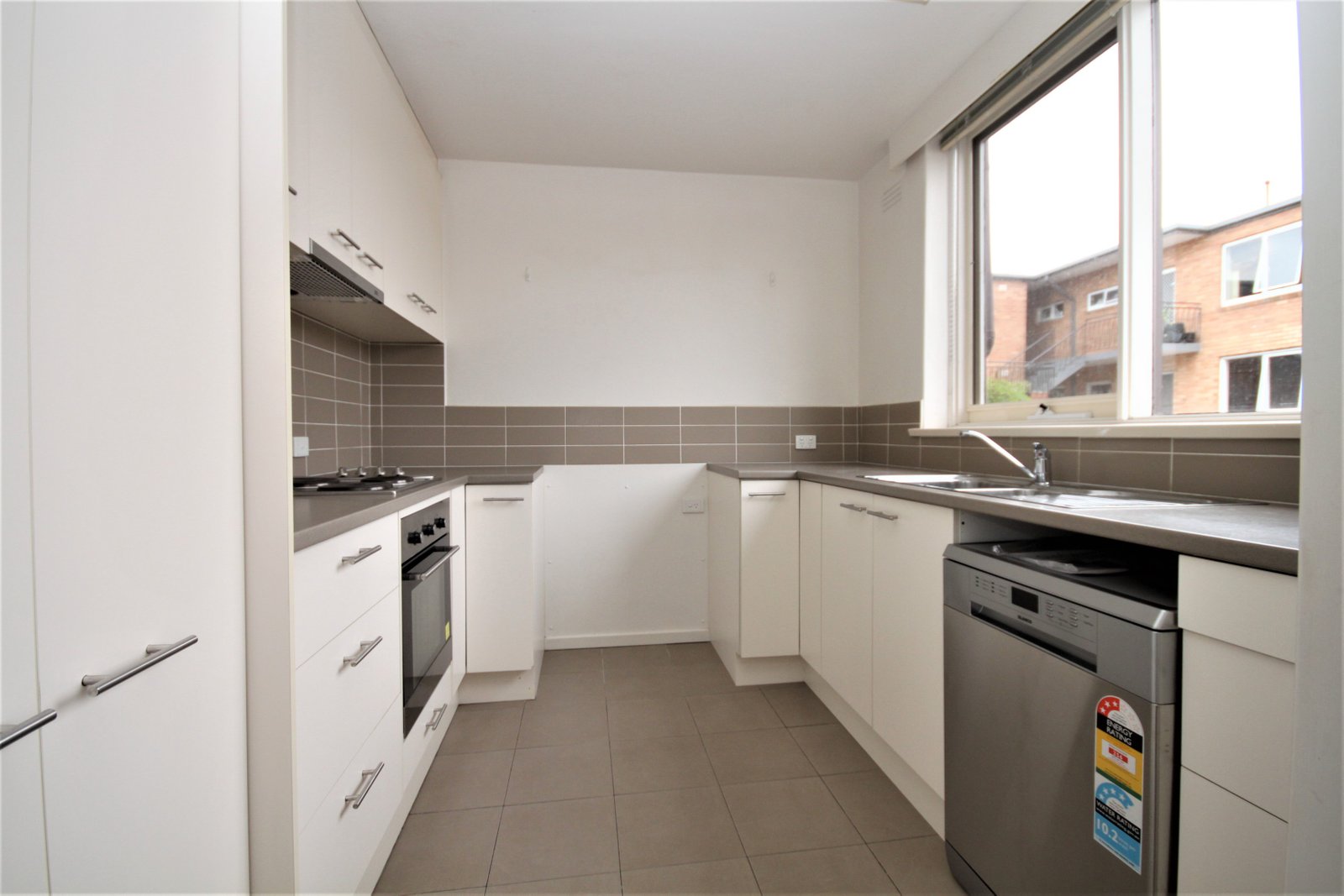 Gallery: 12a/82 Park Street