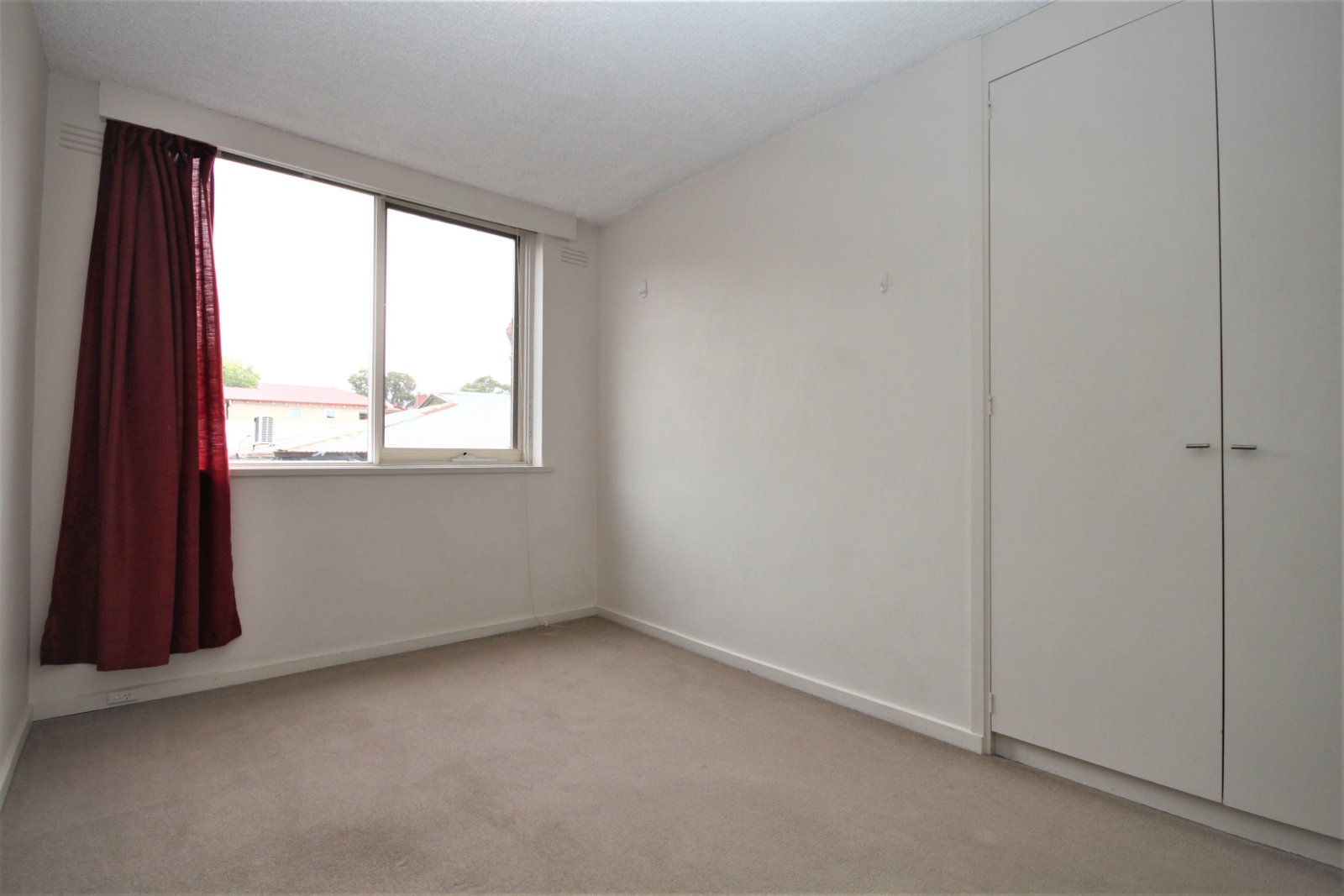Gallery: 12A/82 Park Street