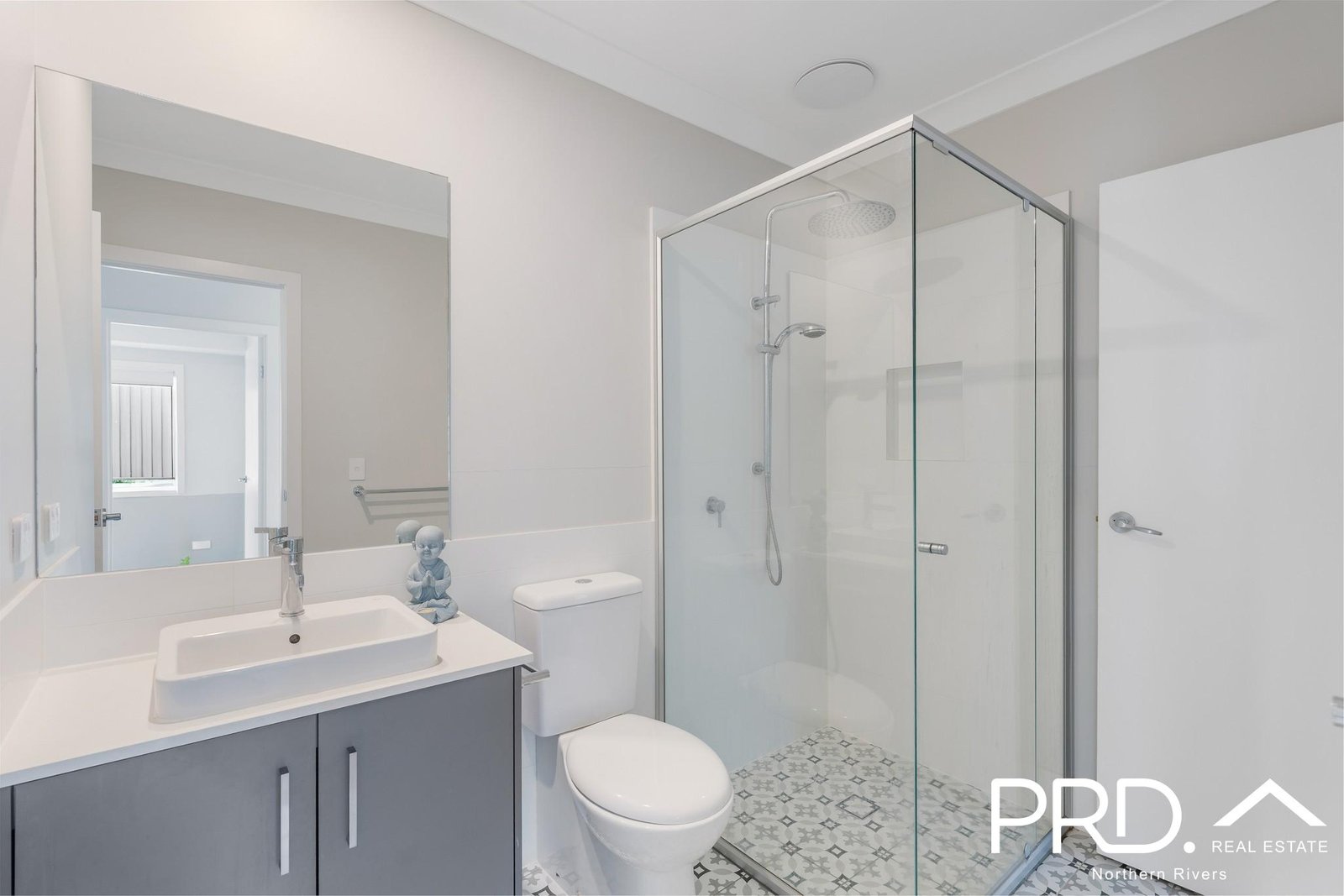 12B Canary Drive GOONELLABAH 11