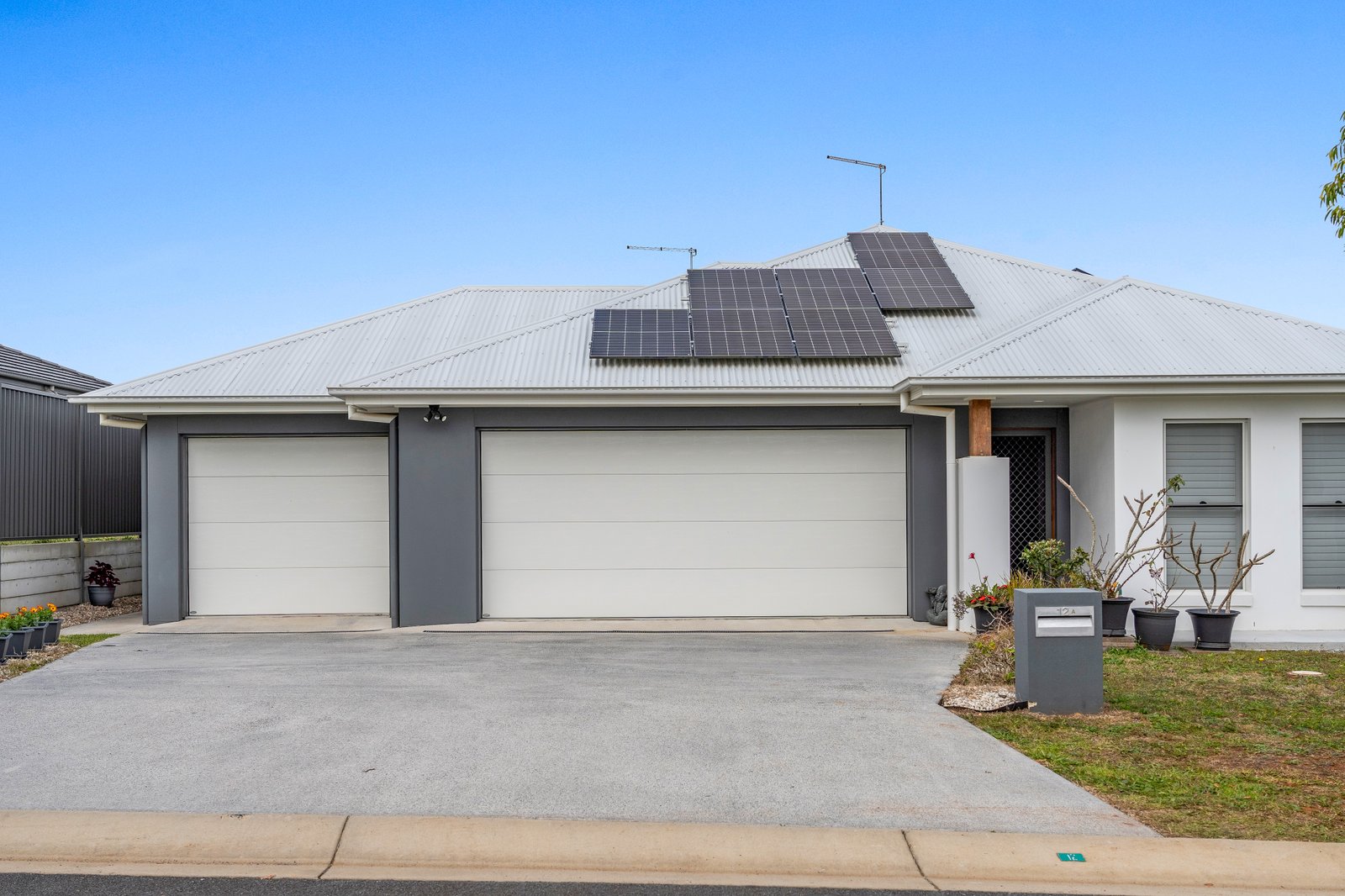 12B Canary Drive GOONELLABAH 21