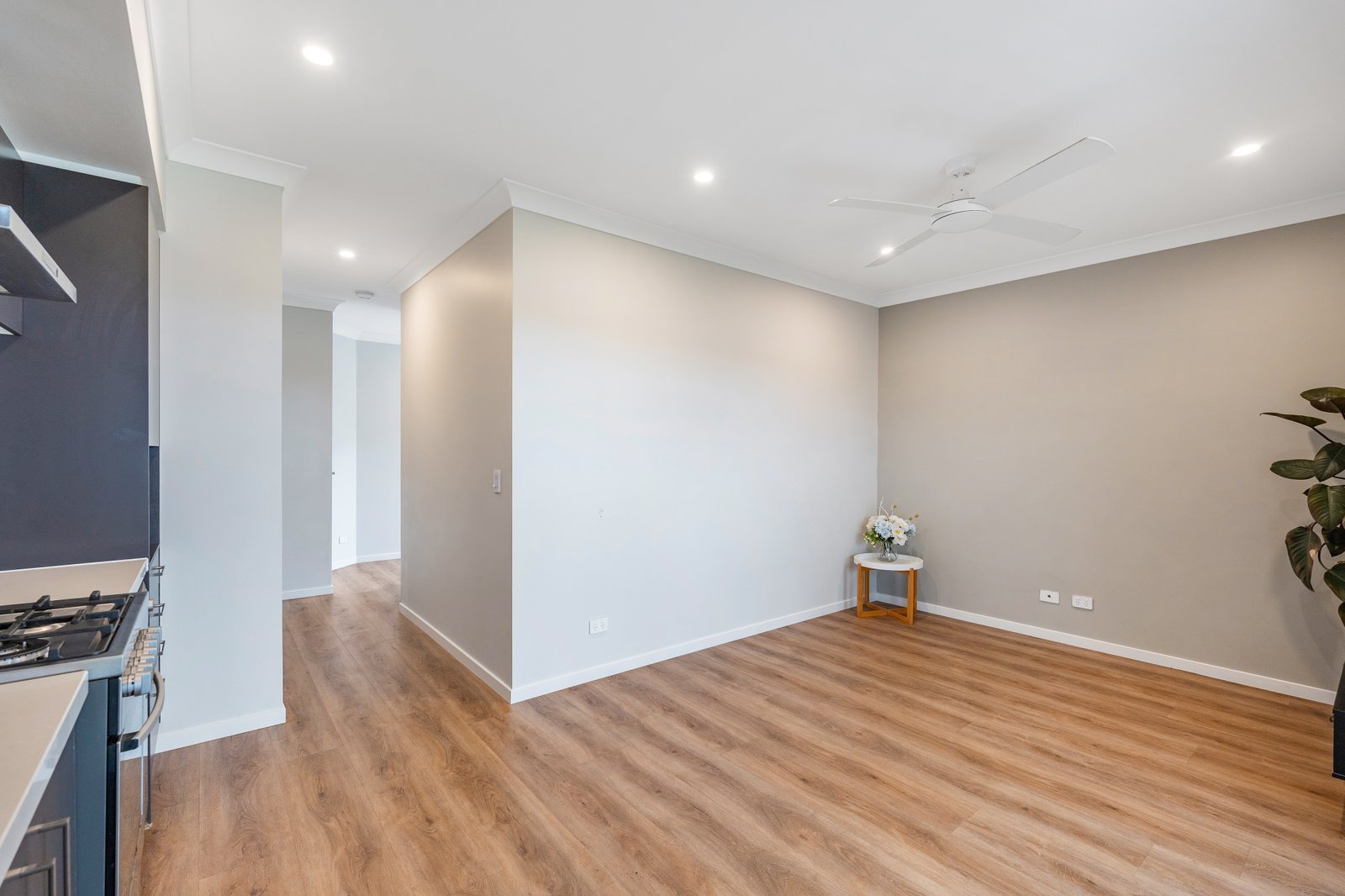 12B Canary Drive GOONELLABAH 31