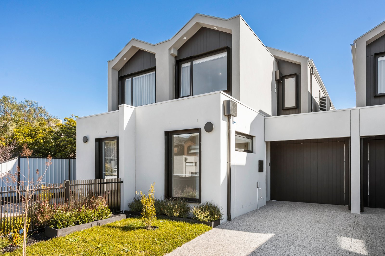 Gallery: 12B Derham Street