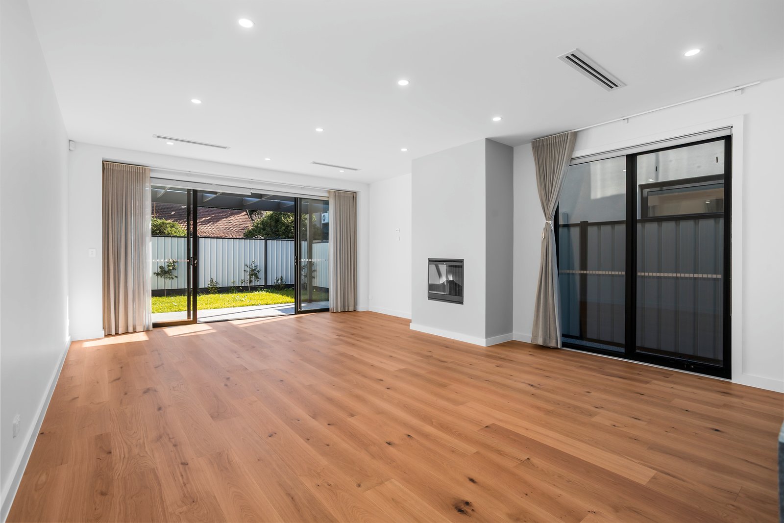 Gallery: 12B Derham Street