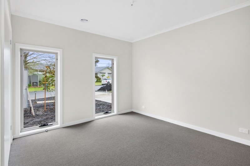 1/2b Golf Street ALFREDTON 8
