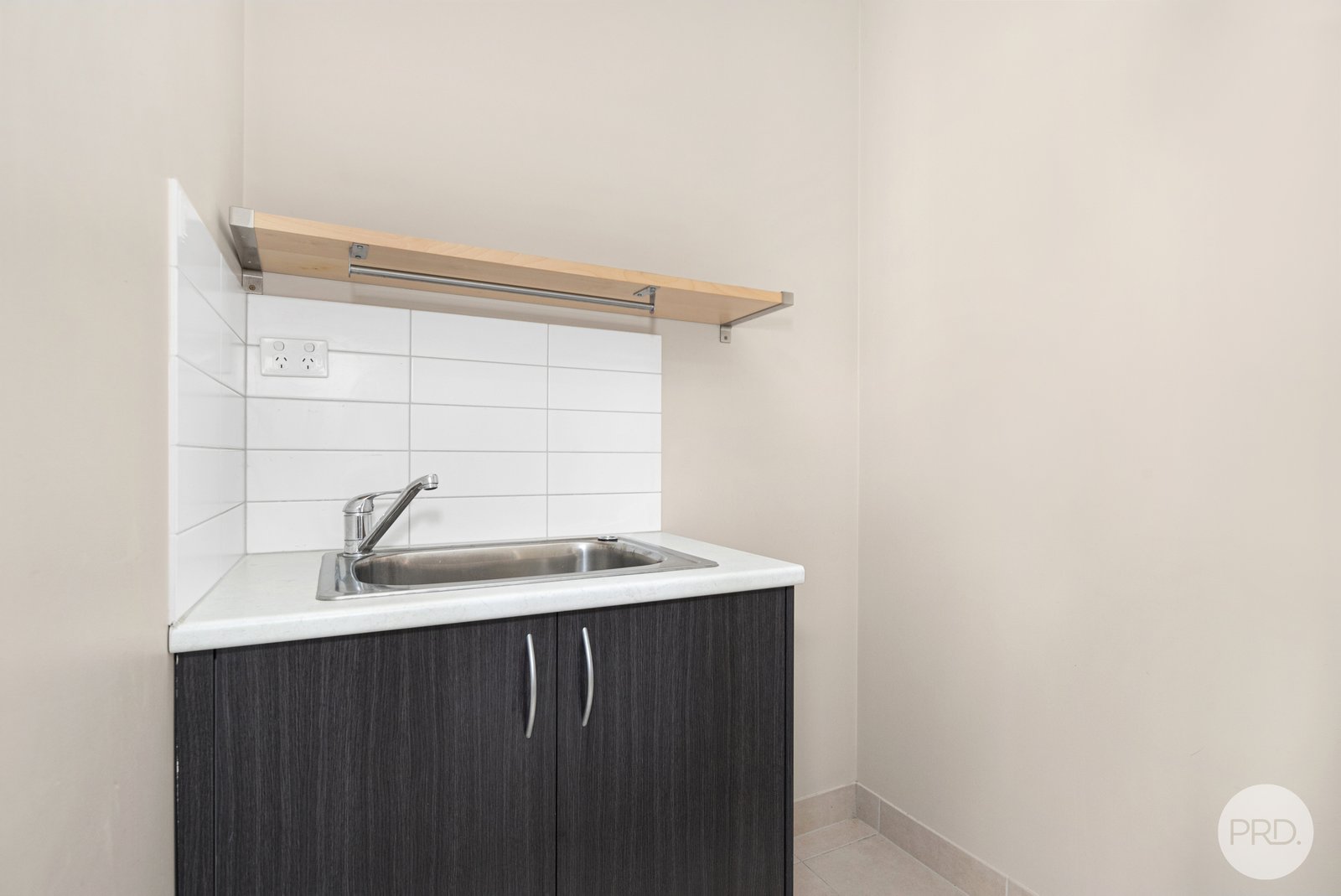 12B Ludbrook Court BROWN HILL 8