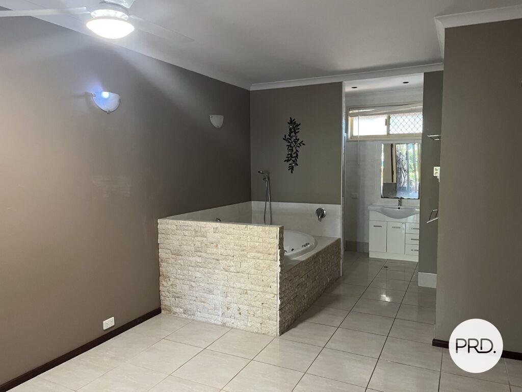 12b MacNee Ct  CABLE BEACH 3