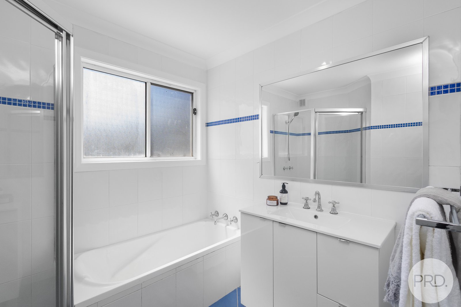 1.2B Marine Drive FINGAL BAY 24