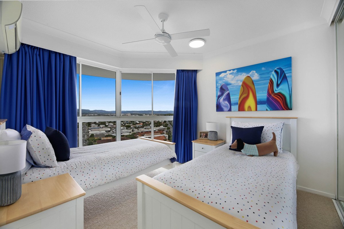 12D/238 The Esplanade Burleigh Heads 16