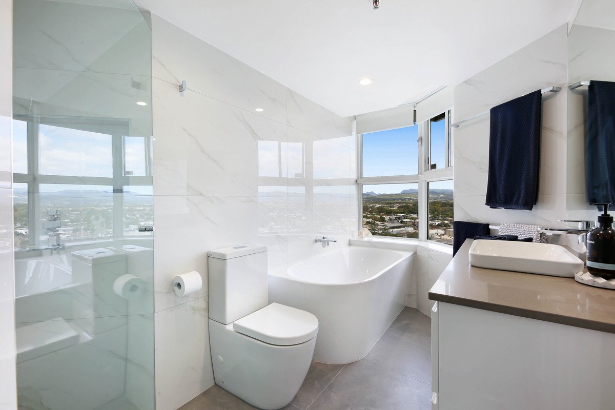 12D/238 The Esplanade Burleigh Heads 17