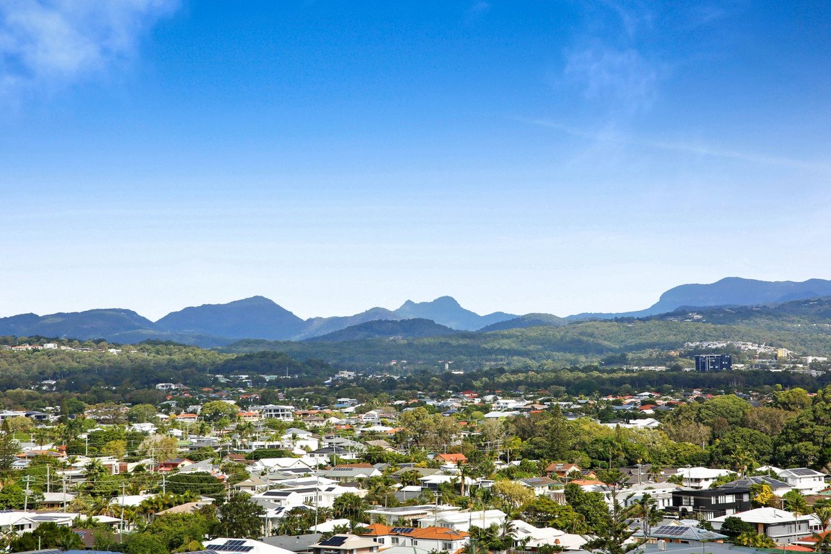 12D/238 The Esplanade Burleigh Heads 20