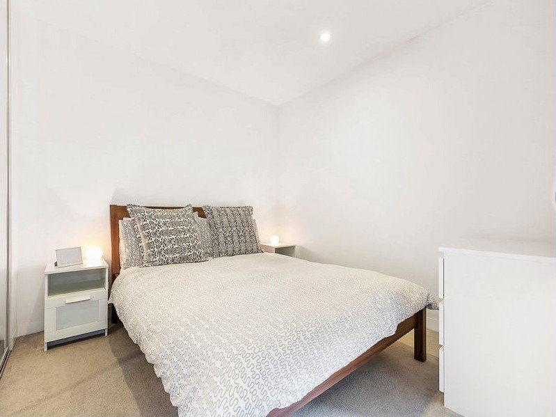 Gallery: 12g/99 Dow Street