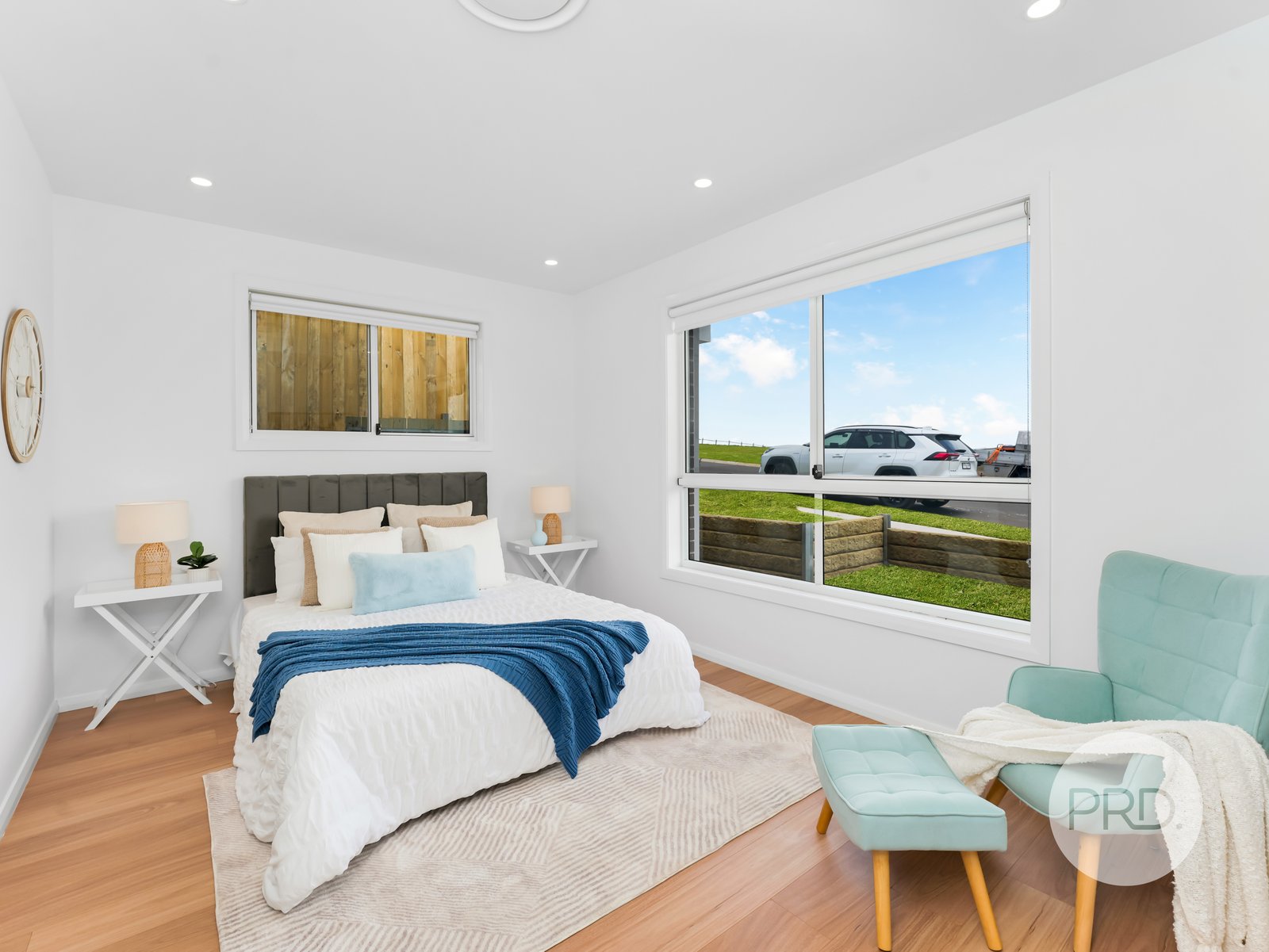 13 &13A Skyline Street MENANGLE PARK 2