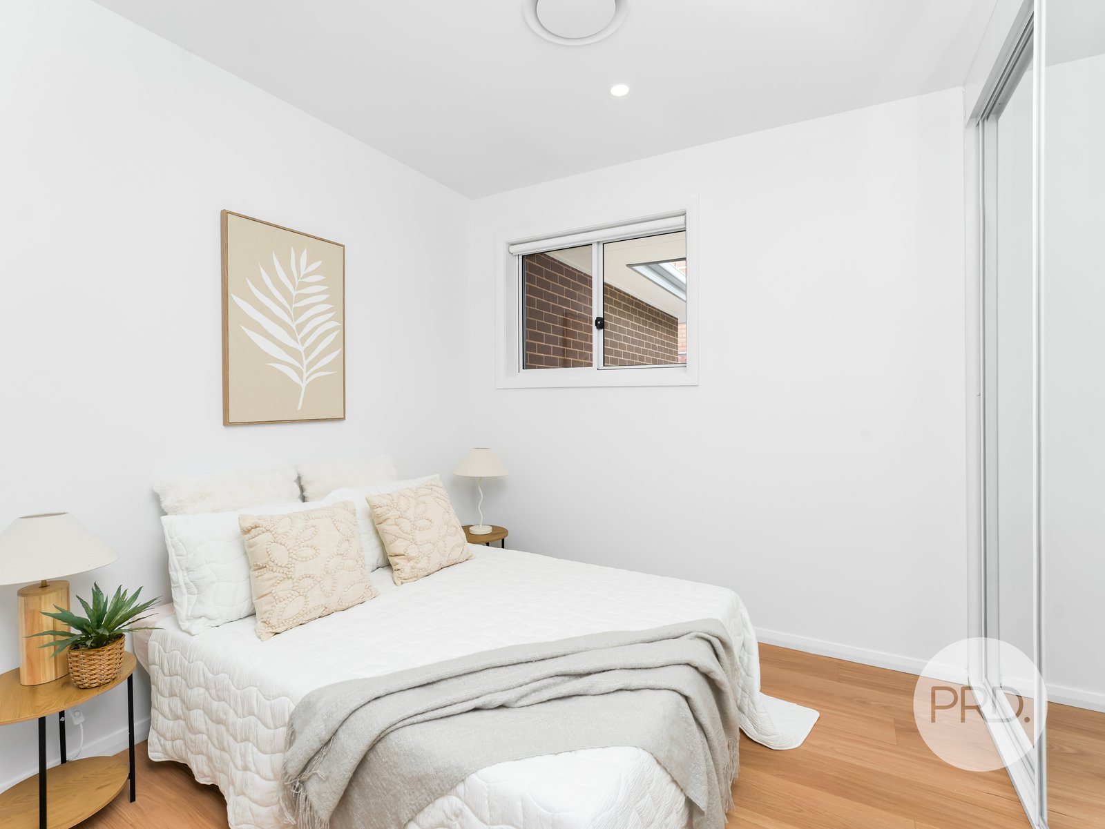 13 &13A Skyline Street MENANGLE PARK 6