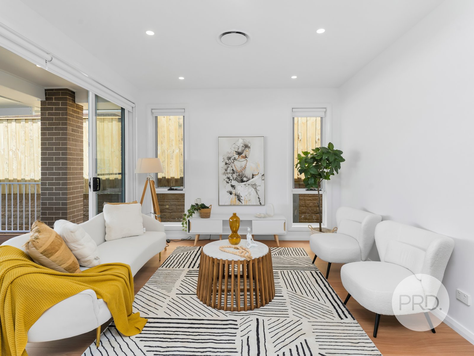 13 &13A Skyline Street MENANGLE PARK 7