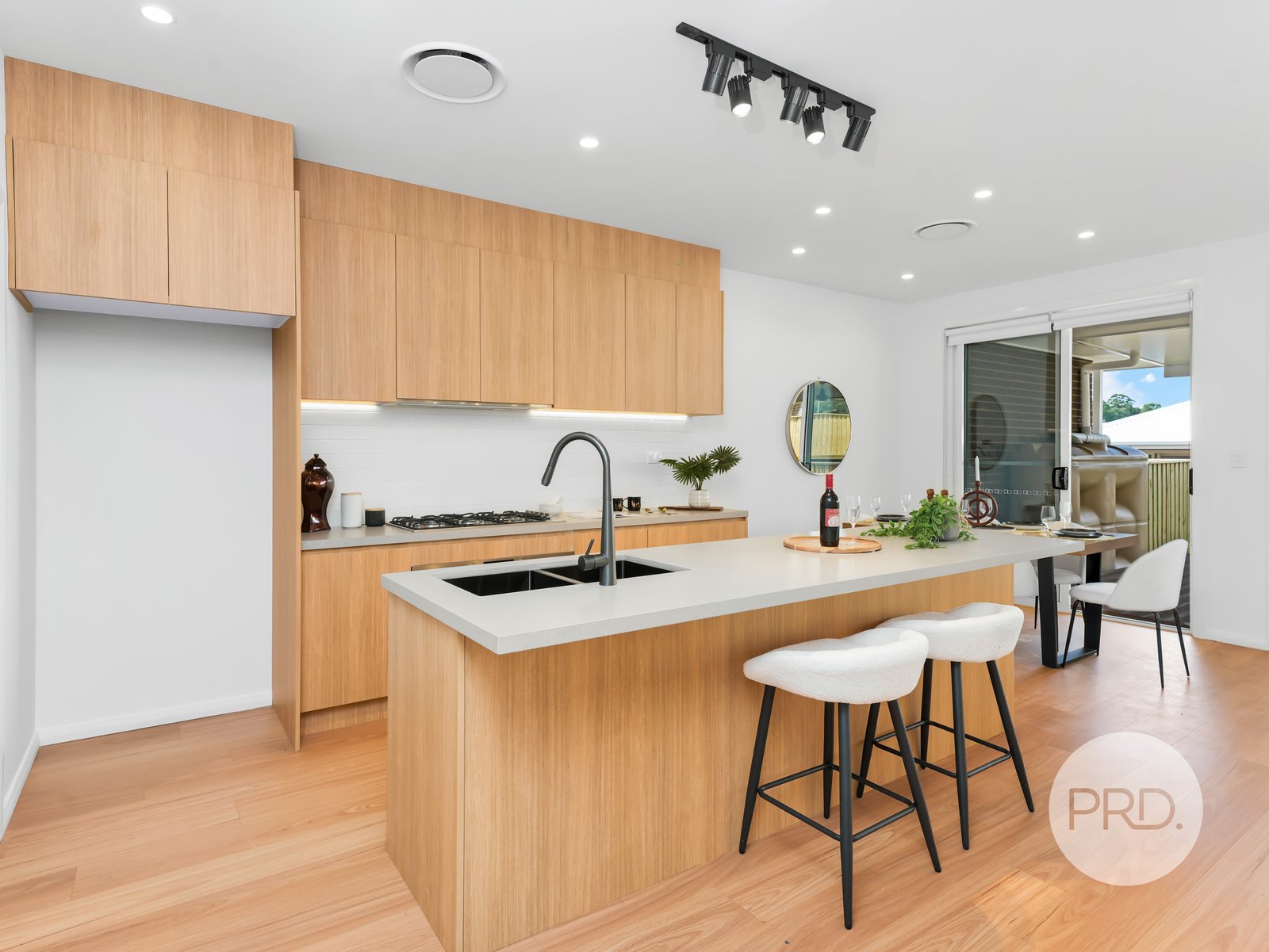 13 &13A Skyline Street MENANGLE PARK 11