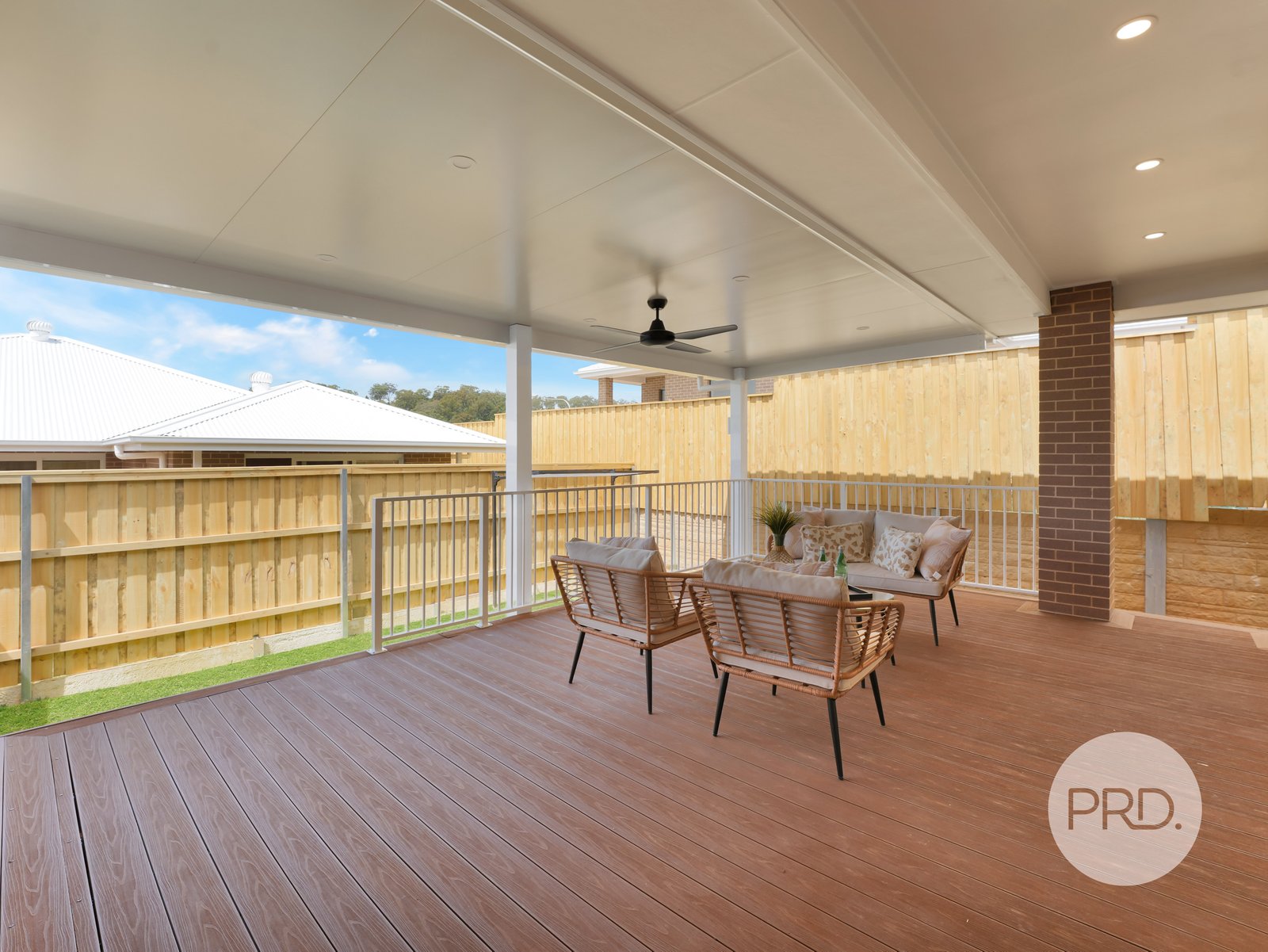 13 &13A Skyline Street MENANGLE PARK 17