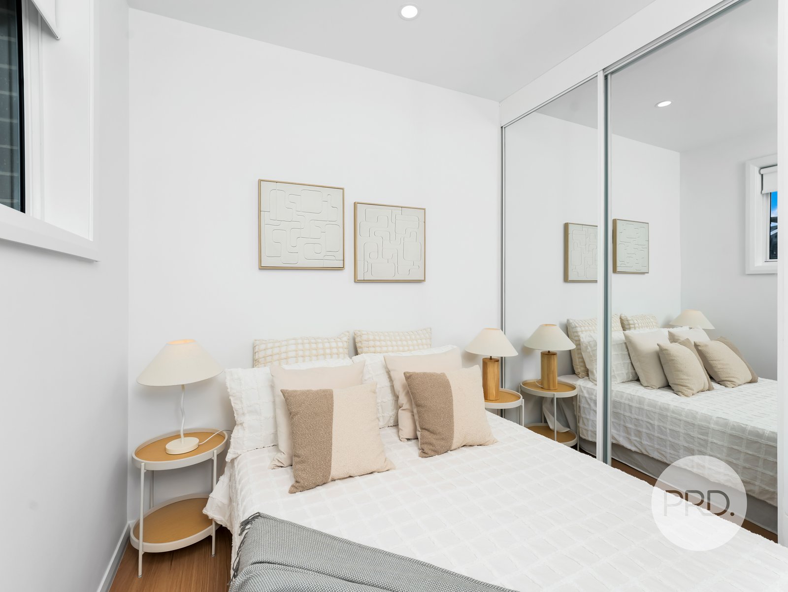 13 &13A Skyline Street MENANGLE PARK 24