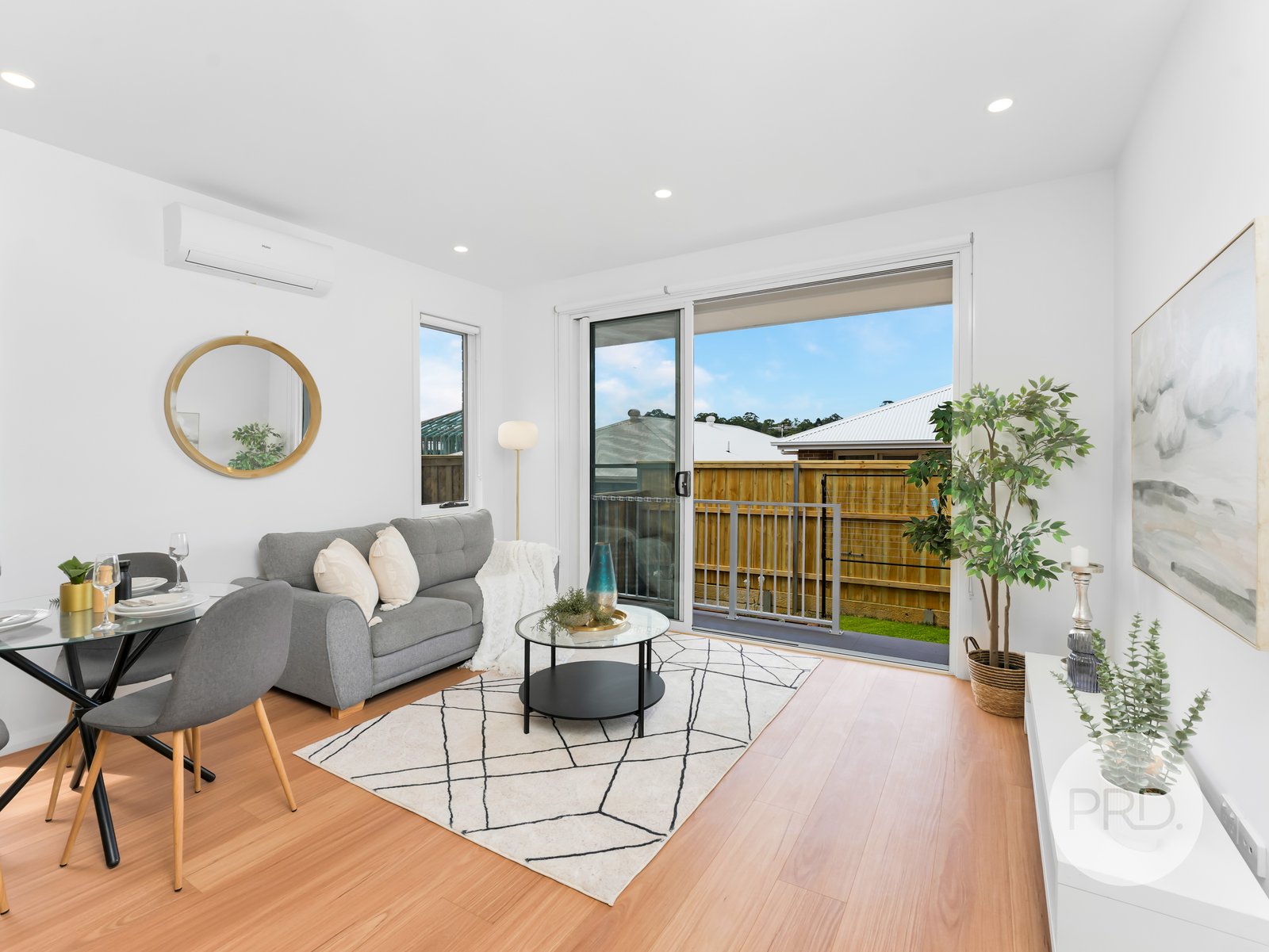 13 &13A Skyline Street MENANGLE PARK 25