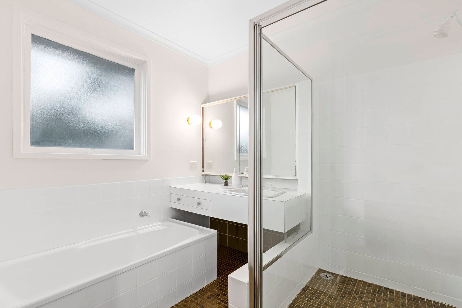 Real Estate and Property in 13-14 Goolara Court, Clifton Springs, VIC