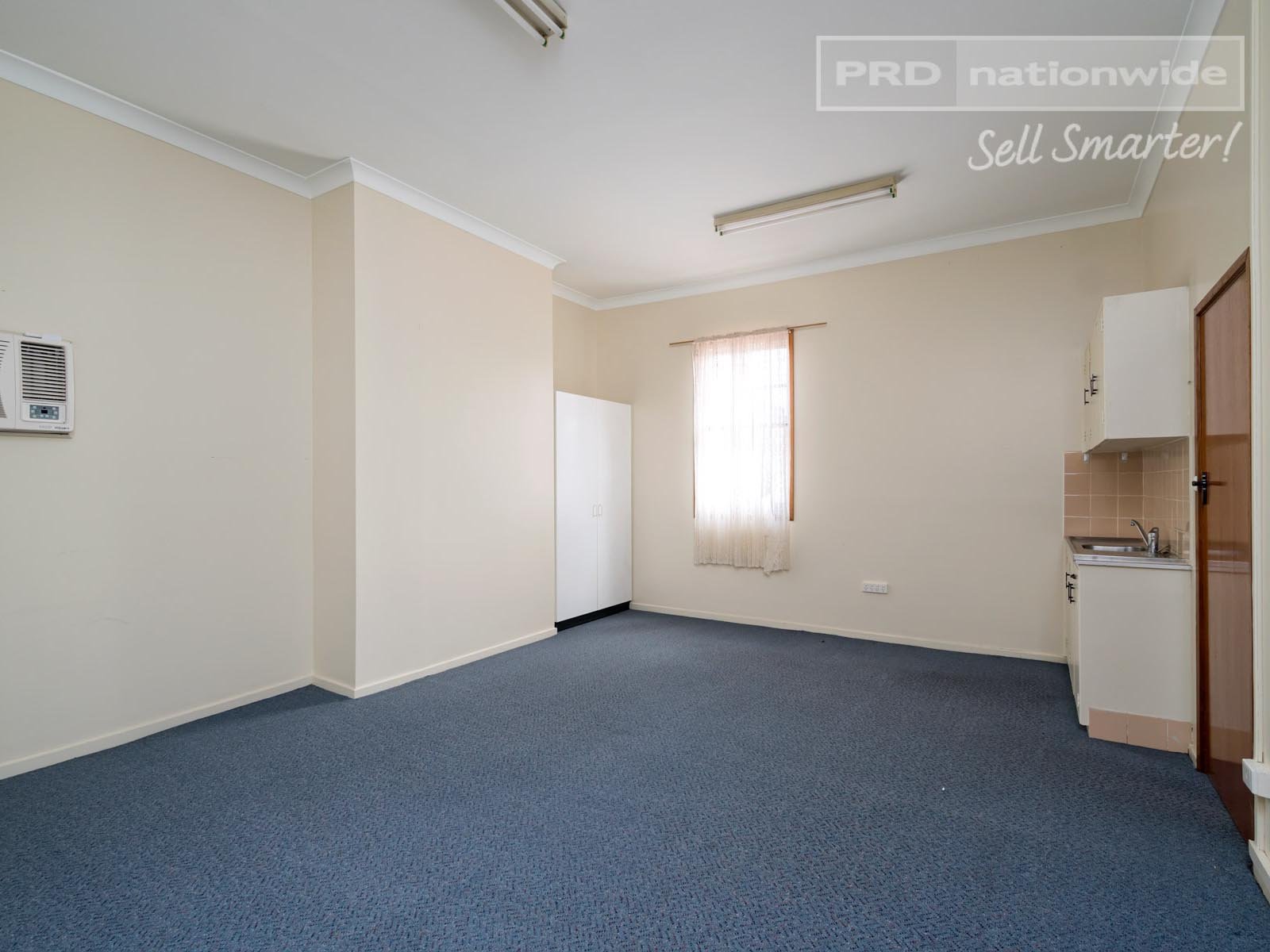 13-15 Gurwood Street WAGGA WAGGA 4