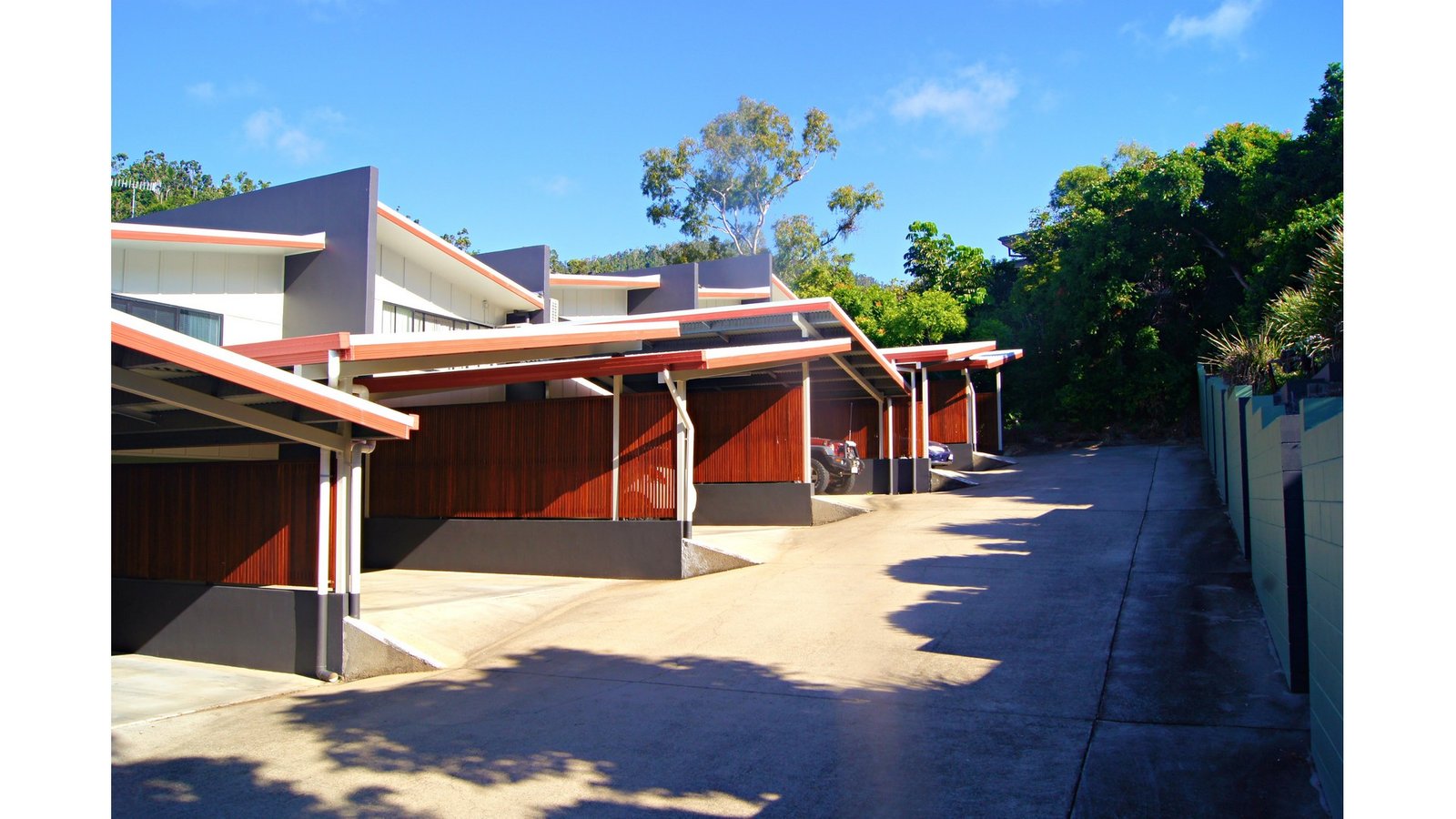 1/3-5 Seaview Drive AIRLIE BEACH 1