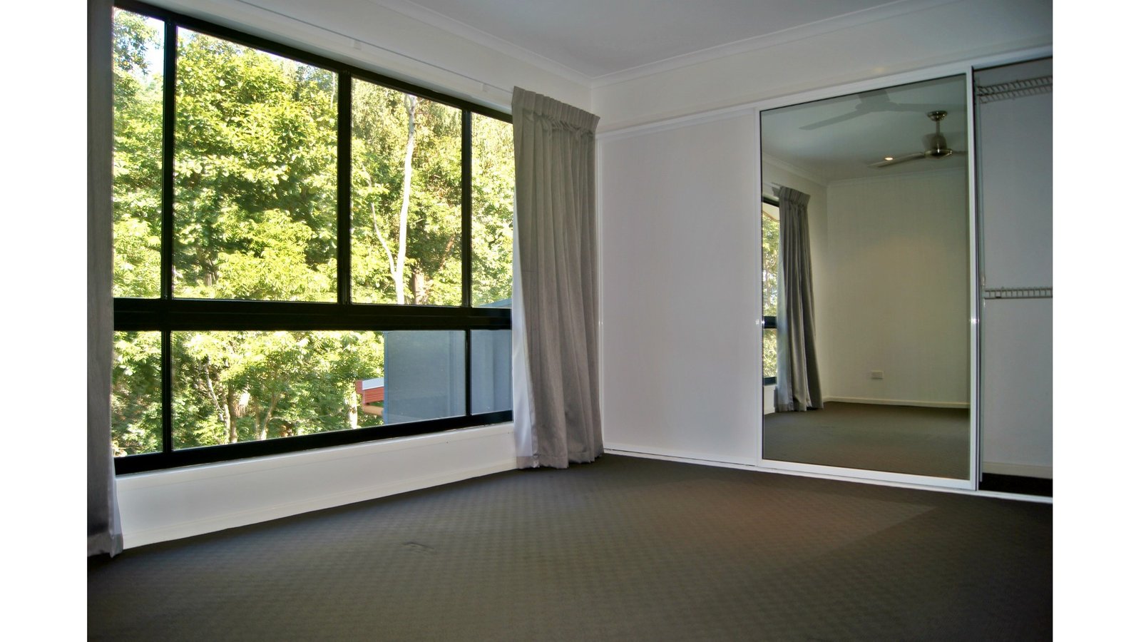 1/3-5 Seaview Drive AIRLIE BEACH 9