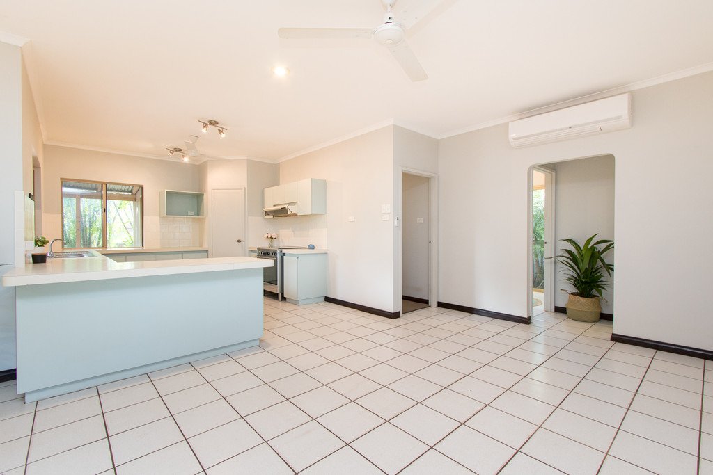 13 Aarons Drive CABLE BEACH 2