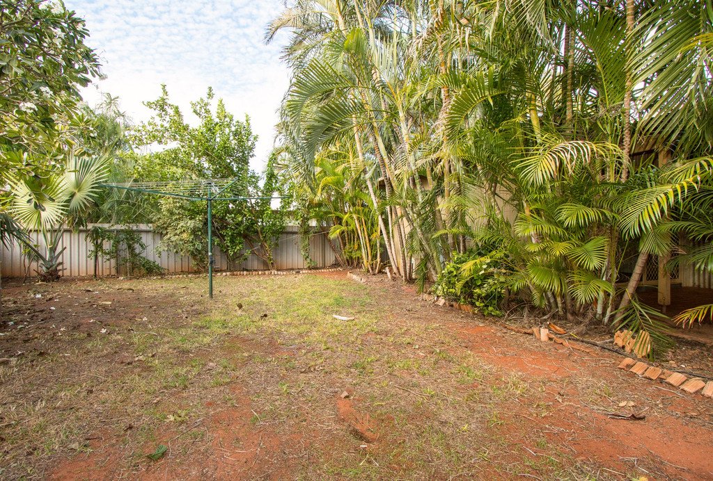 13 Aarons Drive CABLE BEACH 18