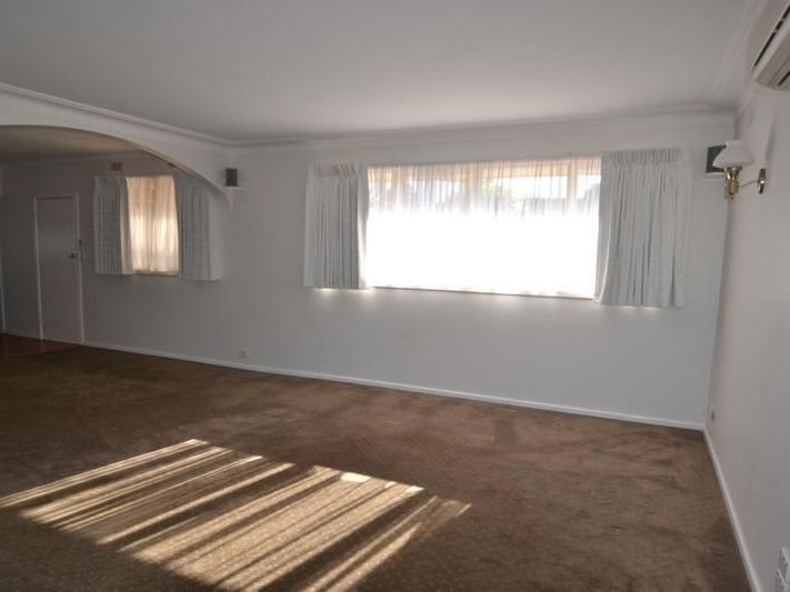 Gallery: 13 Acacia Avenue