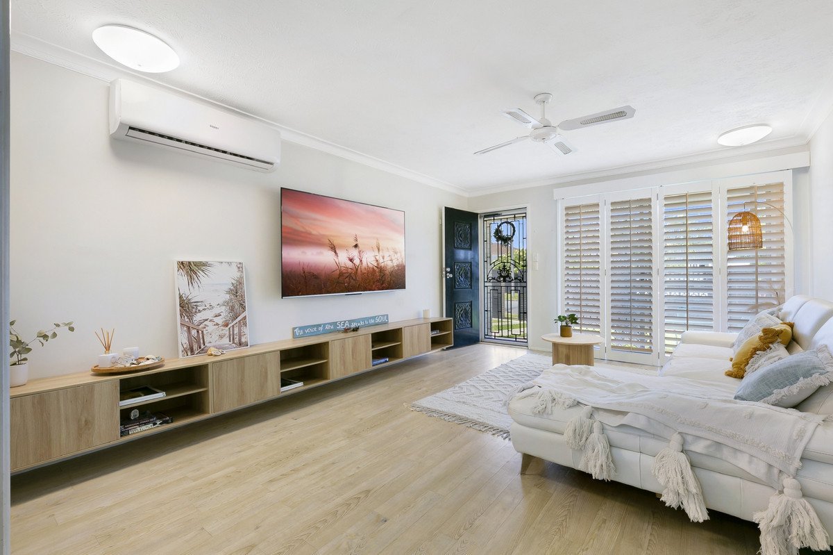 1/3 Adams Avenue Miami 3