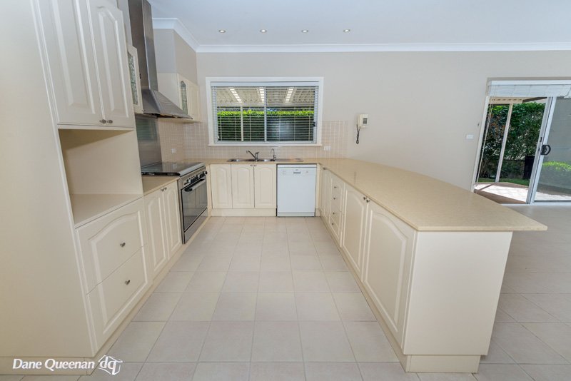 13 Albacore Drive CORLETTE 8