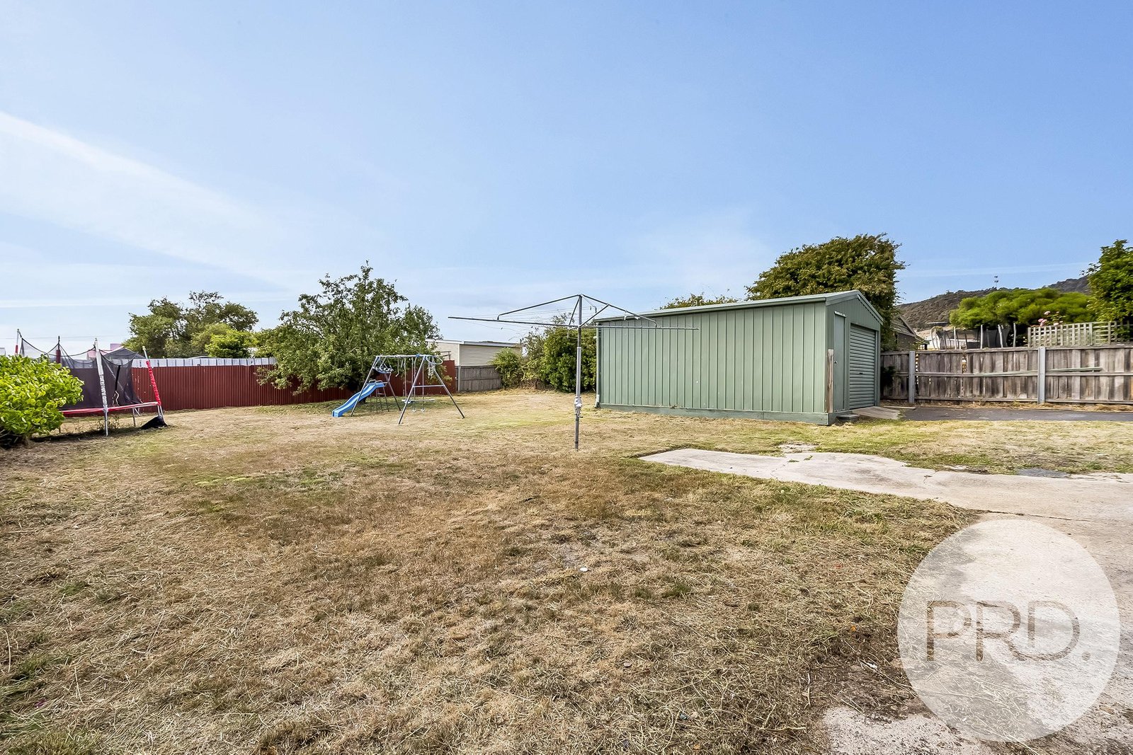 13 Allunga Road CHIGWELL 9