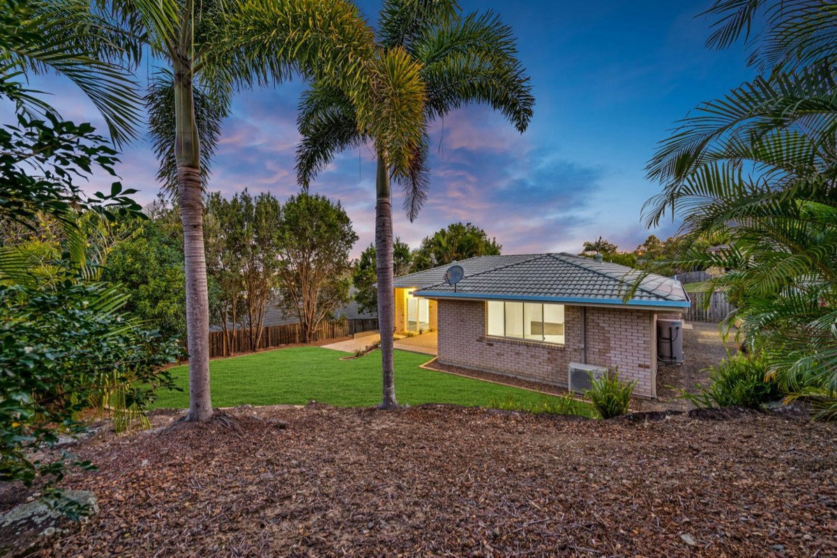 13 Amanu Crescent Pacific Pines 5