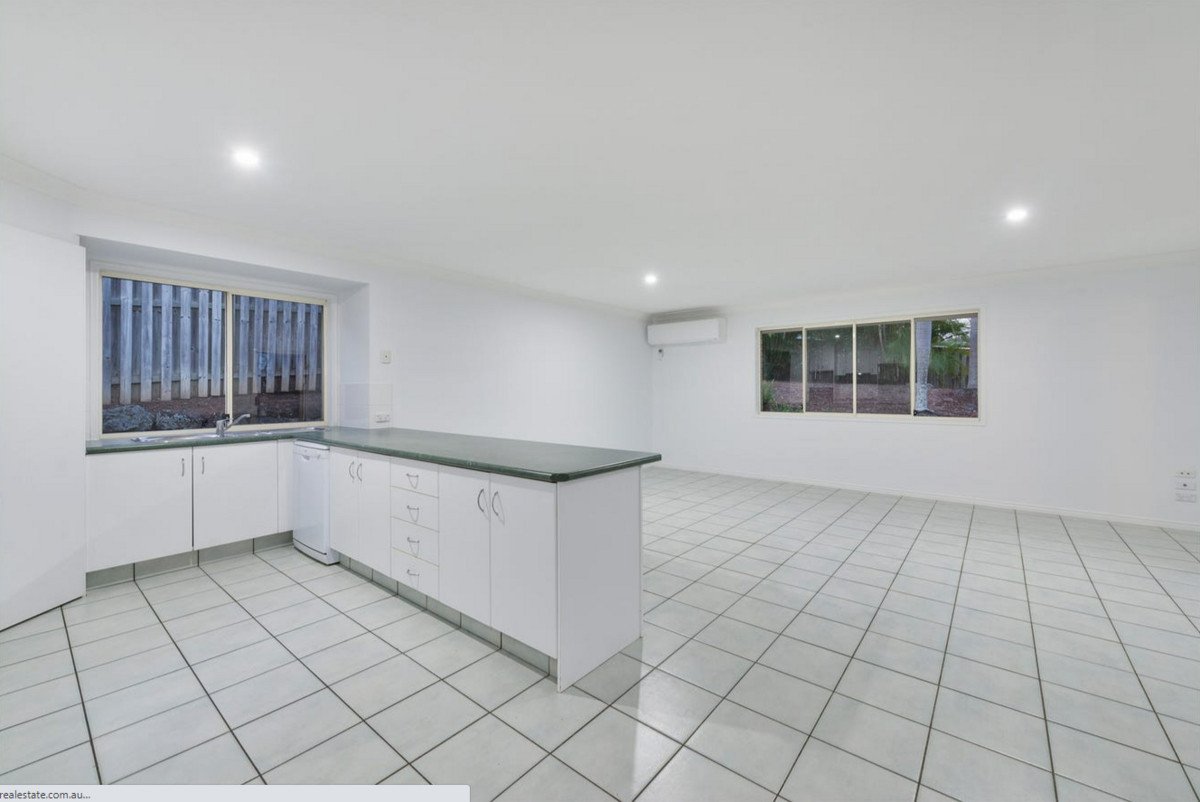 13 Amanu Crescent Pacific Pines 6