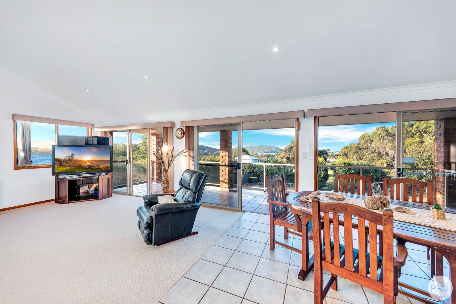 13 Amaroo Crescent FINGAL BAY 3