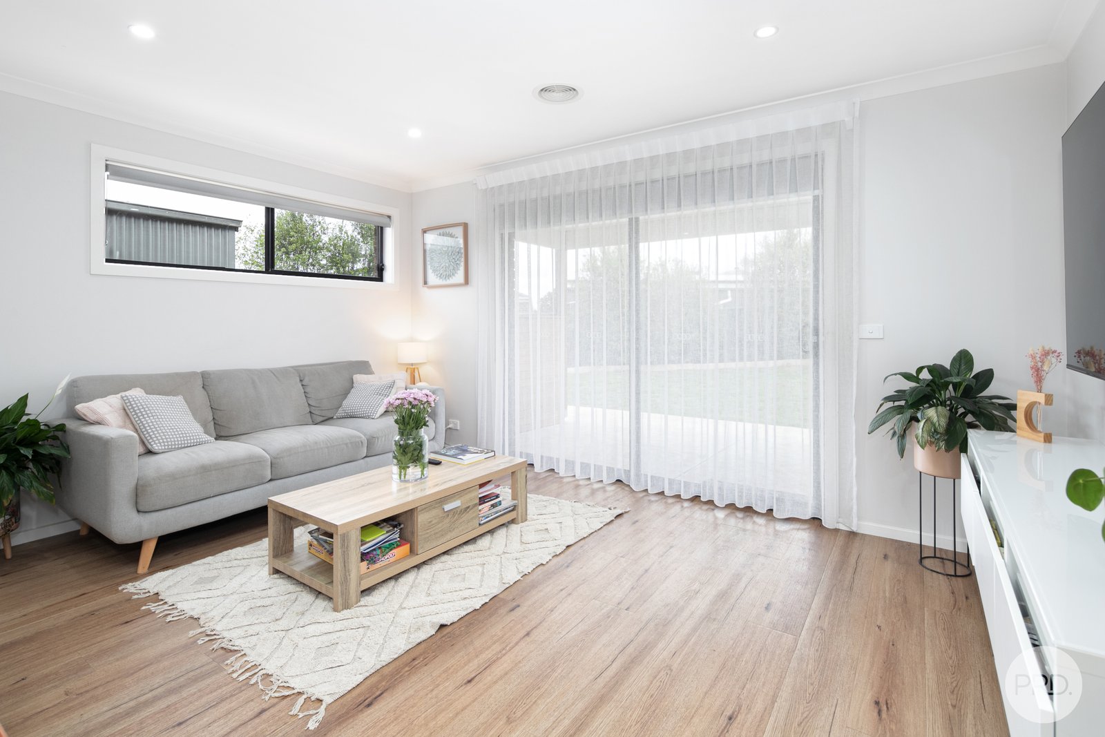 13 Angus Close DELACOMBE 6